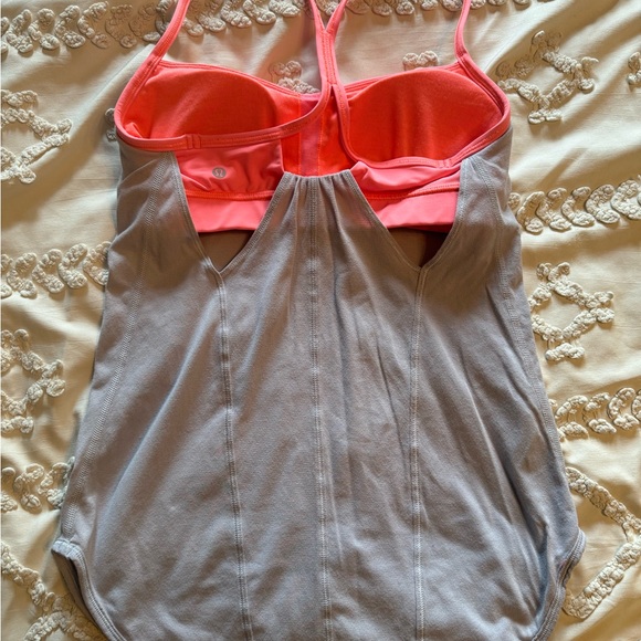 🍋 🍋Lululemon Tank with built in Sports Bra - Picture 2 of 4